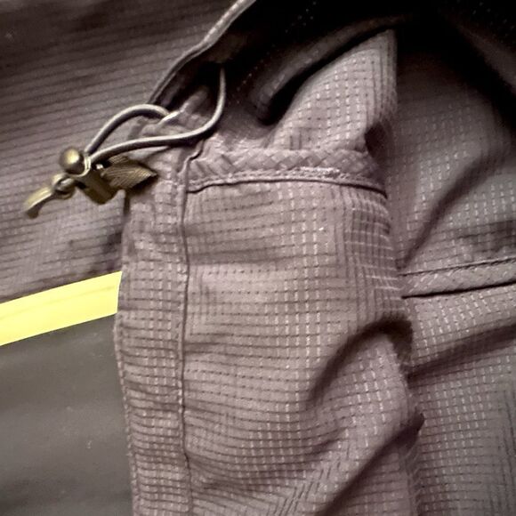 RLX black performance golf jacket with mesh detail and yellow accents NWOT XL - Picture 8 of 16